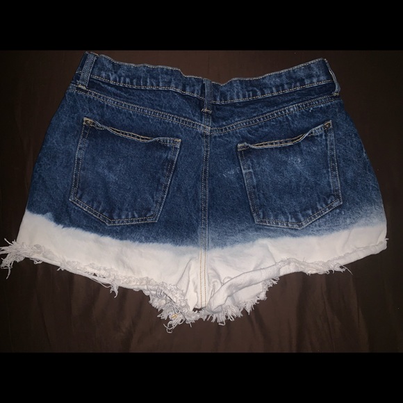 Ombré Bleach Dipped Festival Jean Shorts - Picture 2 of 3